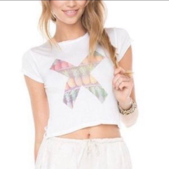 Brandy ❤️ Melville Crop Top - Picture 4 of 4